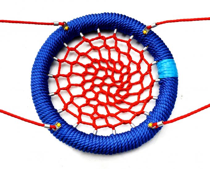بچه ها با گره شبكه صعود شبكه پياده سازي طناب هرم بازيگاه شبكه عنکبوتي در فضای باز 3