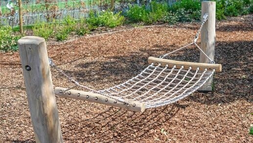 زمین بازی در فضای باز کودکان آویزان باغ بانوج