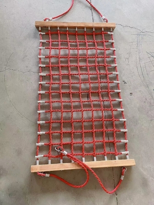 حمام کودکان 150x80cm شهربازی رنگ قرمز با طناب آویزان